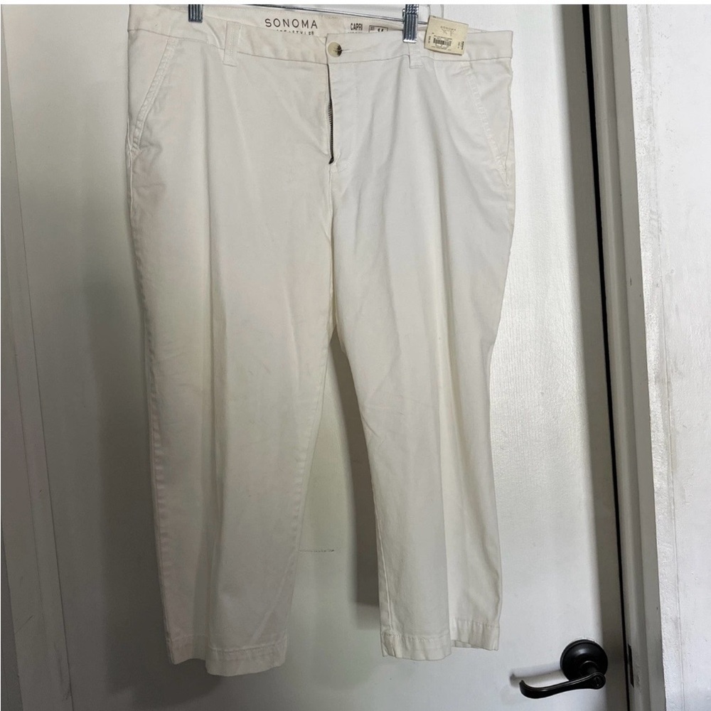 Sonoma Midrise Capris Color New White Size 14